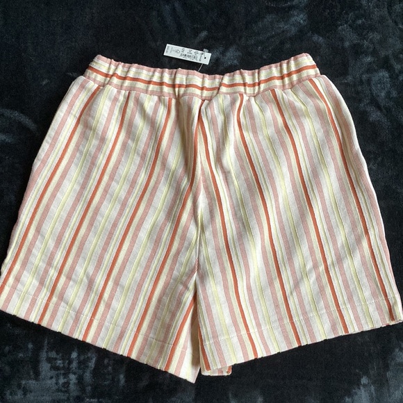 NWT MADEWELL Highwaist Textural Knit High-Rise Pleated Shorts in Stripe - Picture 5 of 7